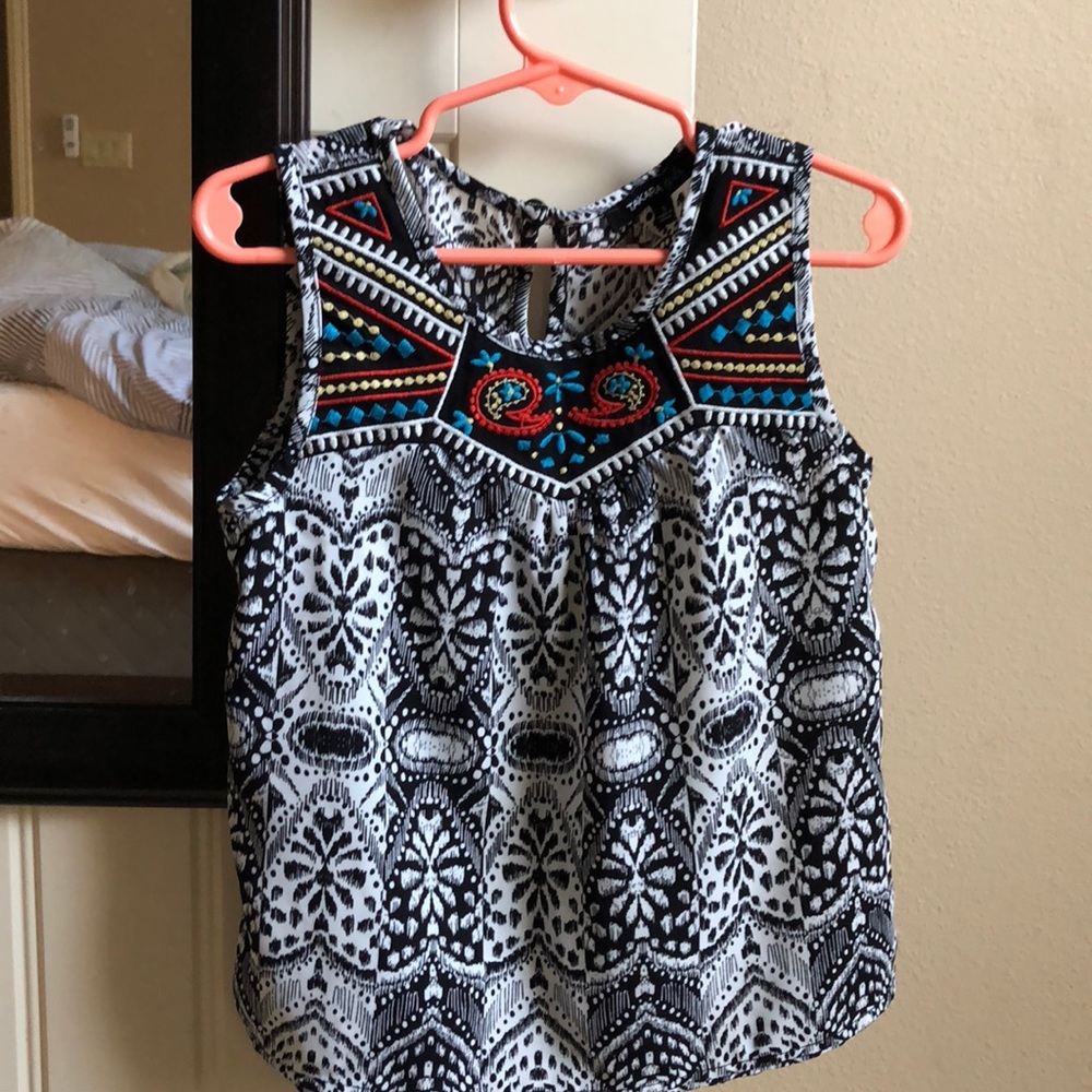 Size 5/6 Girls’ 2-piece outfit